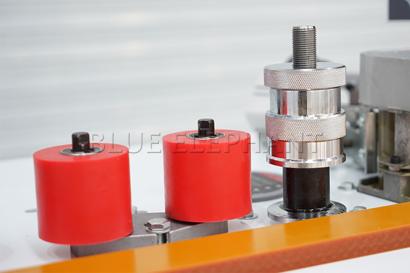 曲直線封邊機、